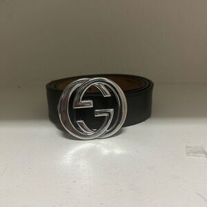 Men’s black gg Gucci belt